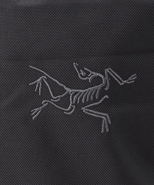 ARC'TERYX（アークテリクス）の「ARC'TERYX/アークテリクス MANTIS 16/マンティス 16（バックパック/リュック・メンズ・チャコールグレー/ブラック/インディゴブルー・ﾌﾘ-）」の10枚目の写真