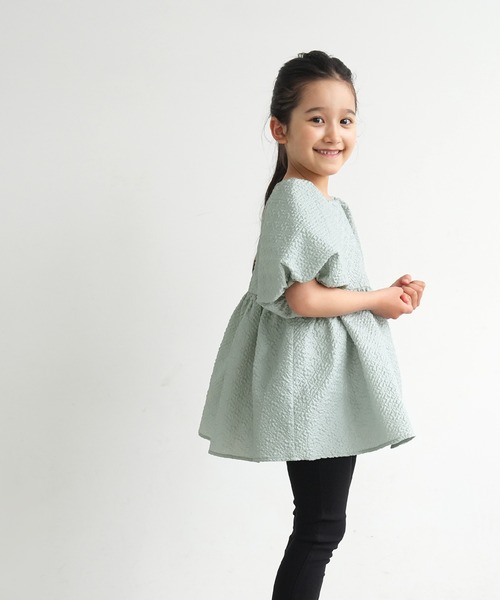 coca（coca）（コカ）の「キッズ　親子お揃い上品エンボススクエアネックブラウス（シャツ/ブラウス・キッズ・ブラック/ライトグリーン・100/110/120/130/140）」の7枚目の写真