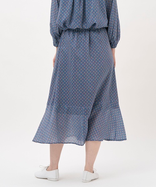 NIMES（ニーム）の「LIBERTYギャザーフレアスカート（スカート・レディース・オフホワイト/ブルー/ネイビー・FREE）」の7枚目の写真