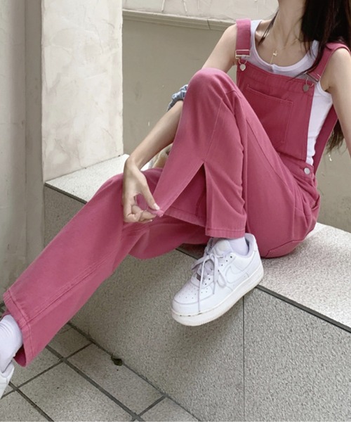 meJane（ミージェーン）の「サイドスリットカラーサロペット（サロペット/オーバーオール・レディース・チェリーピンク・M/L）」の2枚目の写真