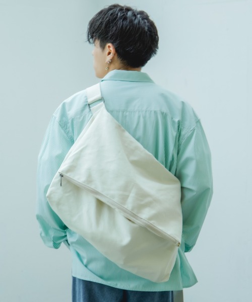 INTER FACTORY（インターファクトリー）の「古謝那伊留 - メッセンジャーバッグ made in INTER FACTORY（ショルダーバッグ・メンズ・ブラック/ナチュラル・FREE）」の15枚目の写真