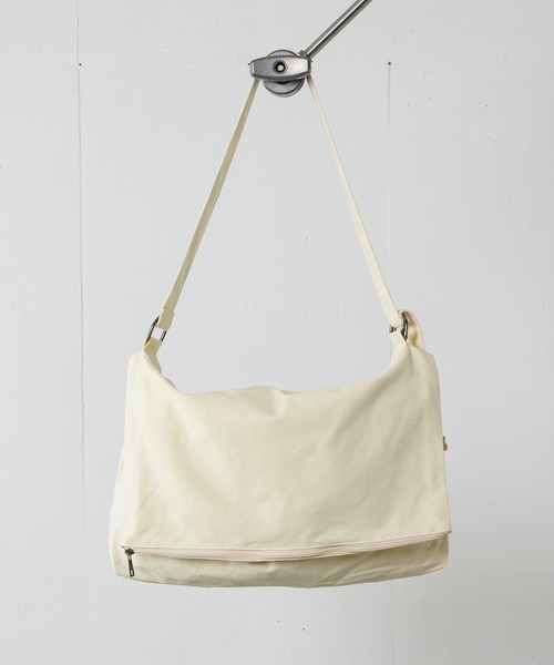 INTER FACTORY（インターファクトリー）の「古謝那伊留 - メッセンジャーバッグ made in INTER FACTORY（ショルダーバッグ・メンズ・ブラック/ナチュラル・FREE）」の18枚目の写真