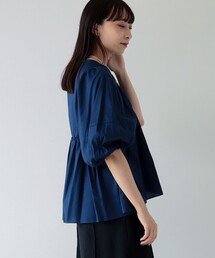 74469244_b_10_215.jpg