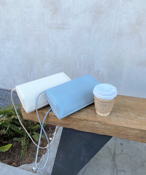 Olu.（オルドット）の「レザータッチレターバッグ（ハンドバッグ・レディース・イエロー/アイボリー/ブルーグレー・FREE）」の12枚目の写真