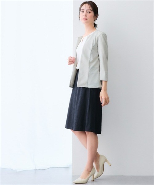 7days Life Styling(セブンデイズライフスタイリング)の「【UVカット/吸汗速乾】夏用ノーカラージャケット うすカルジャージー (洗濯機OK)(スーツジャケット・レディース・ブラック/グレイッシュベージュ/ネイビー・S/M/L/LL/3L)」の6枚目の写真