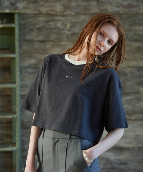 cloenc(クロエンス)の「◆ロゴショート丈リンガーTシャツ(Tシャツ/カットソー・レディース・グレー系その他/ホワイト系7・00)」の2枚目の写真