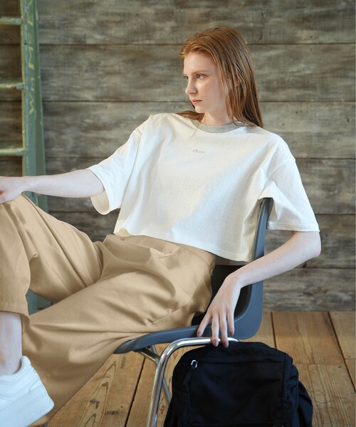 cloenc(クロエンス)の「◆ロゴショート丈リンガーTシャツ(Tシャツ/カットソー・レディース・グレー系その他/ホワイト系7・00)」の3枚目の写真
