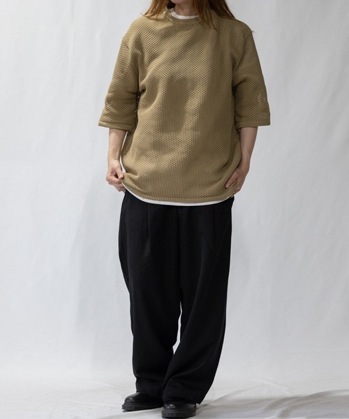 JOHN'S CLOSET(ジョンズクローゼット)の「【i】天竺Tシャツ×ビッグメッシュニット アンサンブル(ニット/セーター・メンズ・ブラック/ベージュ/チャコールグレー・X-LARGE/LARGE/MEDIUM)」の5枚目の写真