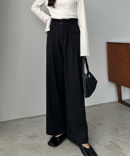 callautia(カラウティア)の「2wayベルト付きタックワイドパンツ(スラックス・レディース・アイボリー/ブラック/ベージュ・MEDIUM/LARGE/SMALL)」の4枚目の写真