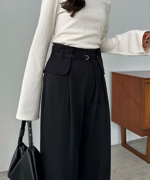 callautia(カラウティア)の「2wayベルト付きタックワイドパンツ(スラックス・レディース・アイボリー/ブラック/ベージュ・MEDIUM/LARGE/SMALL)」の5枚目の写真