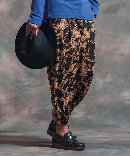 Jih Nunc（ジーヌンク）の「mp11368- チェーン総柄ジョグパンツ