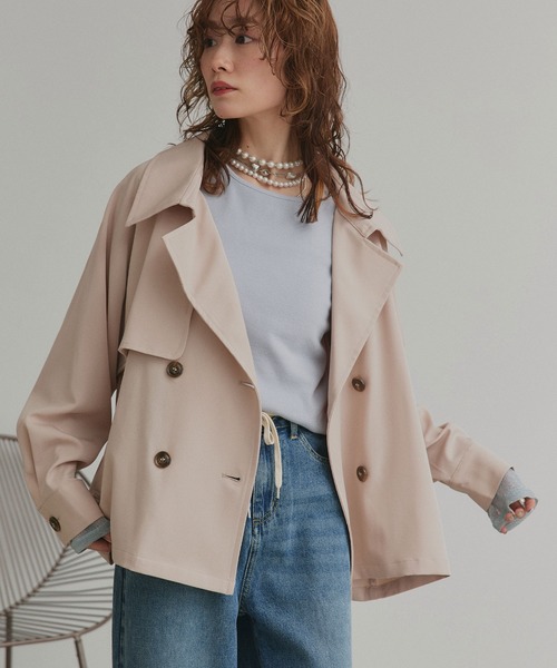 ad thie(アドティエ)の「トレンチコート ショート ラグラン ボタン ポケット(トレンチコート・レディース・アイボリー/ピンクベージュ/グリーン・FREE)」の6枚目の写真