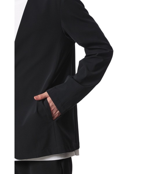 ATTACHMENT（アタッチメント）の「NY/CO ストレッチジャージー カラーレスジャケット / NY/CO STRETCH JERSEY COLLARLESS JACKET（ノーカラージャケット・メンズ・ダークグレー/ブラック・3/4/2/1）」の4枚目の写真