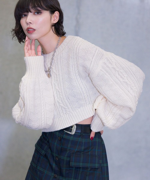 PAGEBOY(ページボーイ)の「スパンコールケーブルショート(ニット/セーター・レディース・ピンク/ブラック/ブルー/ホワイト・FREE)」の7枚目の写真