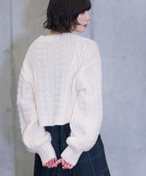 PAGEBOY(ページボーイ)の「スパンコールケーブルショート(ニット/セーター・レディース・ピンク/ブラック/ブルー/ホワイト・FREE)」の8枚目の写真