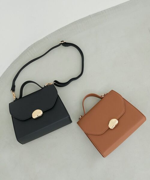 MAJESTIC LEGON（マジェスティックレゴン）の「レディモチーフハンドバッグ（ハンドバッグ・レディース・ブラック/キャメル・FREE）」の2枚目の写真