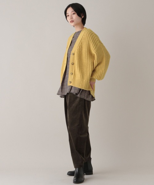 studio CLIP(スタディオクリップ)の「《natural by clip》3ゲージ 畔Vネックカーディガン(カーディガン/ボレロ・レディース・ブルー/チャコール/イエロー/ライトグレー・FREE)」の14枚目の写真
