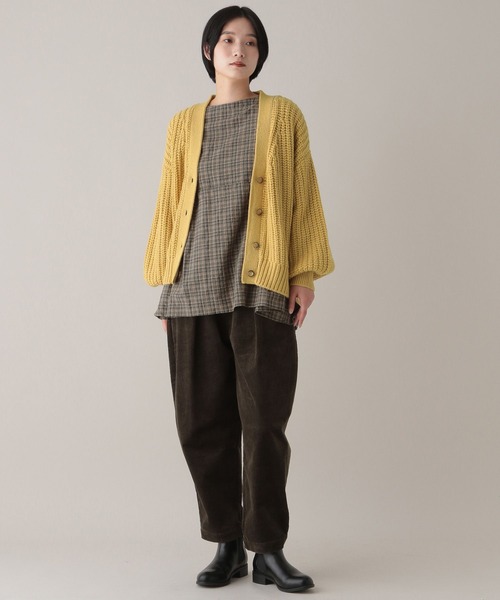 studio CLIP(スタディオクリップ)の「《natural by clip》3ゲージ 畔Vネックカーディガン(カーディガン/ボレロ・レディース・ブルー/チャコール/イエロー/ライトグレー・FREE)」の15枚目の写真