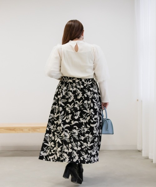CLETTE（クレット）の「袖オーガンジー花柄ドッキングワンピース（ワンピース・レディース・ブラック系/アイボリー系・4L/LL/3L）」の10枚目の写真