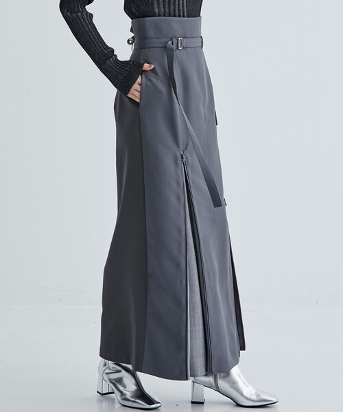 UNITED TOKYO（ユナイテッドトウキョウ）の「【WEB限定】テトラシームファスナースカート｜防シワ/ストレッチ（スカート・レディース・グレー/ブラック・1/2/3）」の7枚目の写真