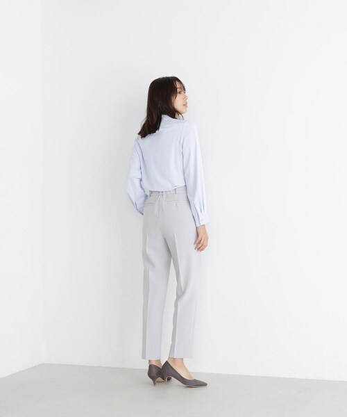 NATURAL BEAUTY BASIC(ナチュラルビューティーベーシック)の「◇PeサテンストレッチSETUPシリーズ テーパードパンツ(スラックス・レディース・ネイビー/グレー・LARGE/SMALL/X-SMALL/MEDIUM)」の5枚目の写真