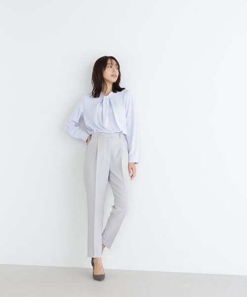 NATURAL BEAUTY BASIC(ナチュラルビューティーベーシック)の「◇PeサテンストレッチSETUPシリーズ テーパードパンツ(スラックス・レディース・ネイビー/グレー・LARGE/SMALL/X-SMALL/MEDIUM)」の6枚目の写真