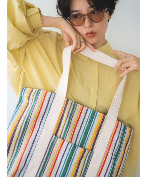 Ungrid(アングリッド)の「ストライプトートバッグ(トートバッグ・レディース・ベージュ/オフホワイト・FREE)」の4枚目の写真