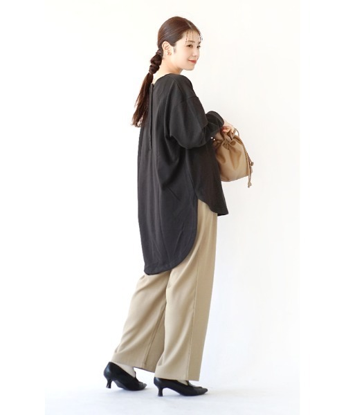 e-zakkamania stores（イーザッカマニアストアーズ）の「裏毛 バックヘンリーネック プルオーバー（Tシャツ/カットソー・レディース・ブラック/グレイッシュブルー/アイボリー・M）」の7枚目の写真