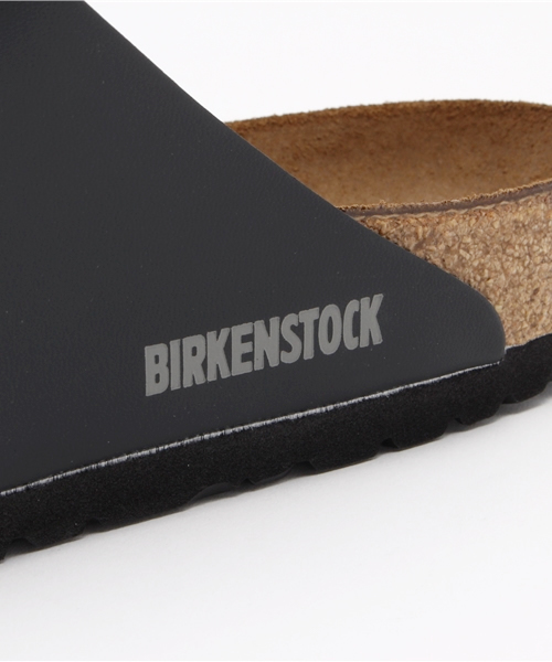 SHIPS（シップス）の「BIRKENSTOCK: 【ARIZONA】 スムースレザー（サンダル・メンズ・ホワイト/ブラック・41/39/40/42/43）」の3枚目の写真