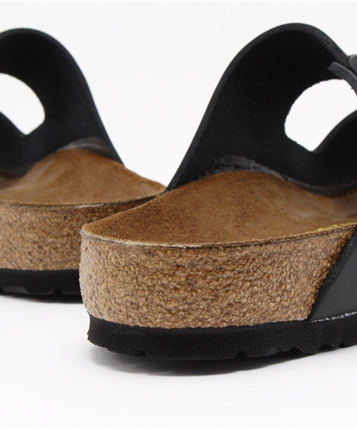 SHIPS（シップス）の「BIRKENSTOCK: 【ARIZONA】 スムースレザー（サンダル・メンズ・ホワイト/ブラック・41/39/40/42/43）」の4枚目の写真