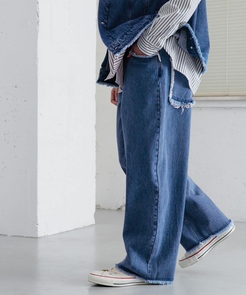 SENSE OF PLACE by URBAN RESEARCH（センスオブプレイスバイアーバンリサーチ）の「デニムフリンジワイドパンツ（デニムパンツ・メンズ・ライトインディゴブルー/ブラック・LARGE/MEDIUM）」の22枚目の写真