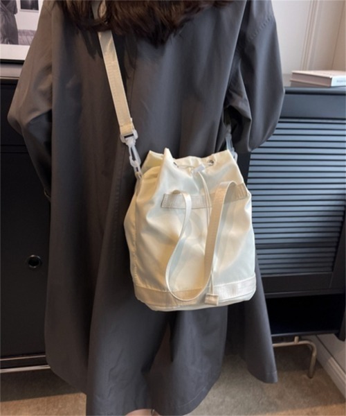 Ritzy(リッツィー)の「2way 巾着 ショルダーバッグ ハンドバッグ(ショルダーバッグ・レディース・ホワイト/ブラック・FREE)」の7枚目の写真