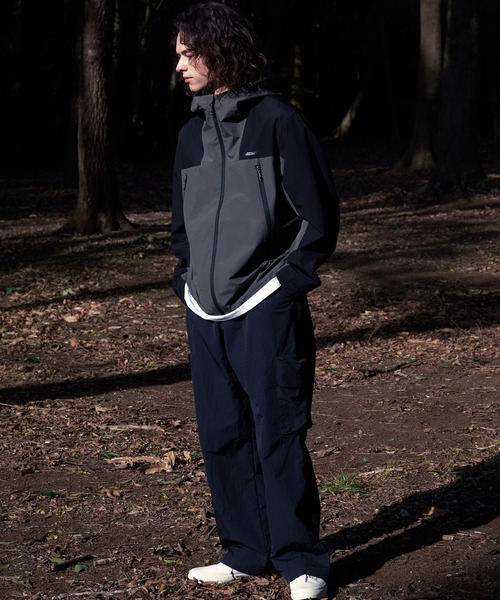 ragged mountain（ラギットマウンテン）の「【RAGGED MOUNTAIN/ラギットマウンテン】 NEWBURY シェルジャケット（マウンテンパーカー・メンズ・ホワイト/ブラック/カーキ・MEDIUM/X-LARGE/LARGE）」の19枚目の写真
