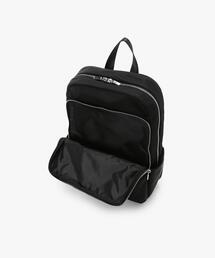 To b. by agnes b.（トゥービーバイアニエスベー）の「WV87 SAC メニ
