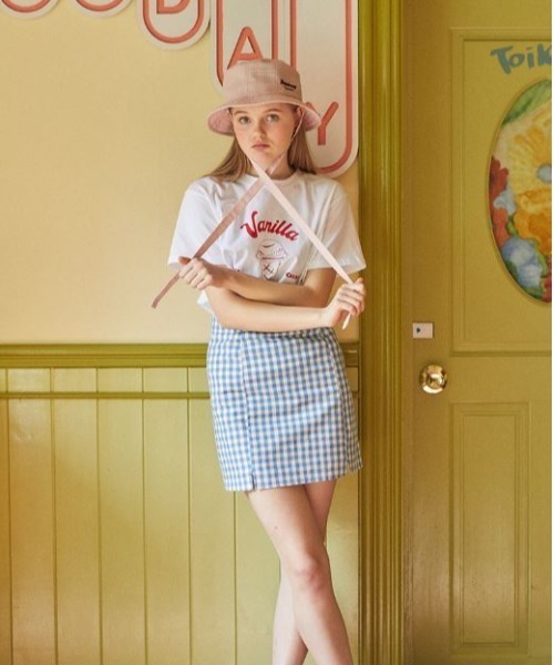 LUVISTRUE(ラヴイズトゥルー)の「DE VANILLA / PANCAKE TEE(Tシャツ/カットソー・レディース・ホワイト×レッド/ホワイト×グリーン・FREE)」の4枚目の写真