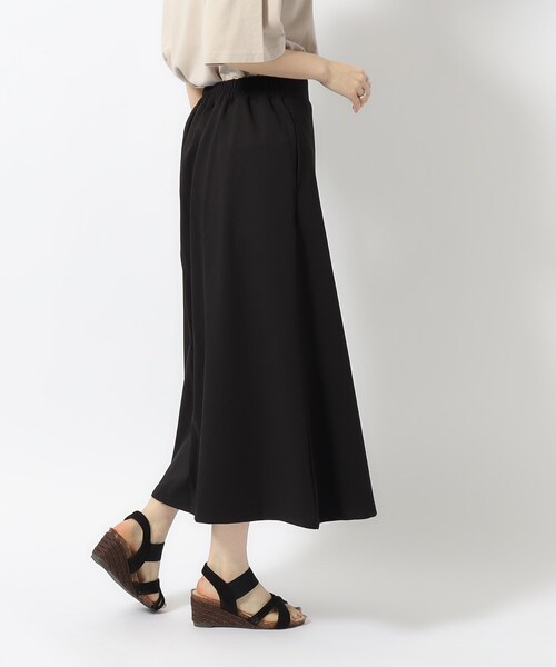 SHOO・LA・RUE(シューラルー)の「◆【無理せずキレイ】気軽に女性らしさをプラスする セミフレアスカート(スカート・レディース・オフホワイト/ブラック/ダークオリーブ・02/03/04)」の5枚目の写真