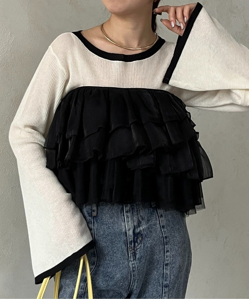 Thevon（ゼボン）の「マルチウェイフリルケープブラウス（シャツ