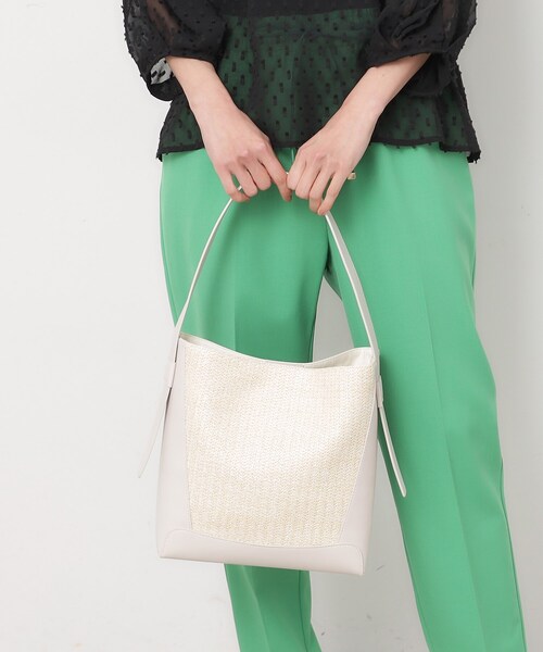 OPAQUE.CLIP（オペークドットクリップ）の「◆雑材合皮コンビワンショルダーバッグ（ショルダーバッグ・レディース・ベージュ/アイボリー/ブラック・00）」の13枚目の写真