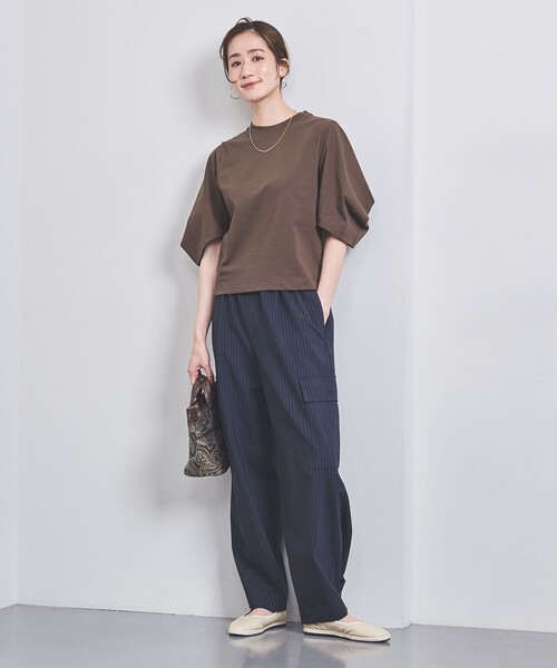 UNITED ARROWS(ユナイテッドアローズ)の「マトンスリーブ Tシャツ(Tシャツ/カットソー・レディース・ブラック/ベージュ/ホワイト/ライトグレー/ダークブラウン・FREE)」の9枚目の写真