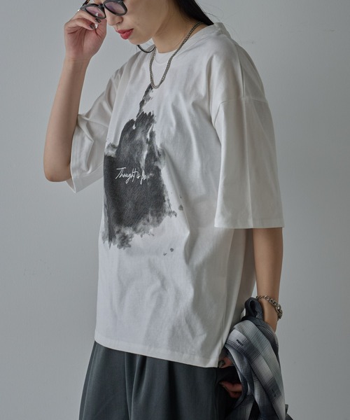 COLONY 2139（コロニートゥーワンスリーナイン）の「スモークプリントTシャツ（Tシャツ/カットソー・メンズ・ブラック/ホワイト・MEDIUM/LARGE）」の6枚目の写真