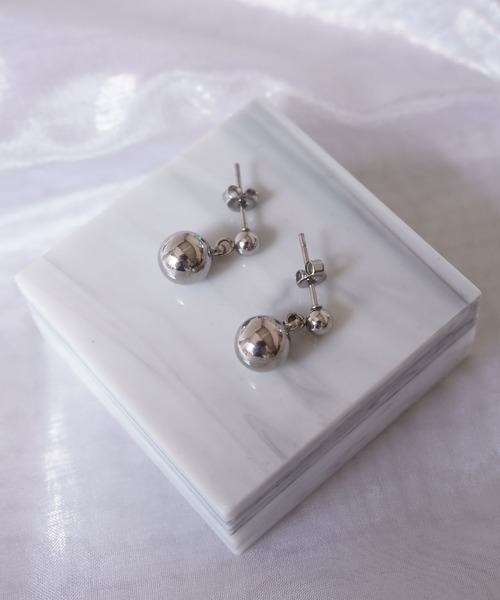 ammy.(エイミードット)の「【 ammy. / エイミードット 】ドロップ ピアス / ステンレス(ピアス(両耳用)・レディース・ゴールド/シルバー・FREE)」の1枚目の写真