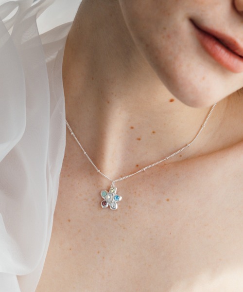 ANU（アヌ）の「joy's flower necklace - ジョイズフラワーネックレス（ネックレス・レディース・シルバー/ゴールド・FREE）」の14枚目の写真