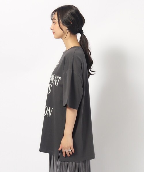 Cutie Blonde（キューティーブロンド）の「◆ゆるっとが今年らしい プリントBIG Tシャツ（Tシャツ/カットソー・レディース・チャコール/ホワイト系その他/ホワイト系その他3/ベージュ系その他5/ホワイト系その他6/ホワイト系その他7/ネイビー系5/ブラック系4・00）」の10枚目の写真