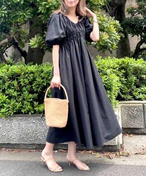 BARNYARDSTORM（バンヤードストーム）の「BARNYARDSTORM / ボリュームスリーブロングドレス（ワンピース・レディース・ブラック/ベージュ・S/M）」の15枚目の写真