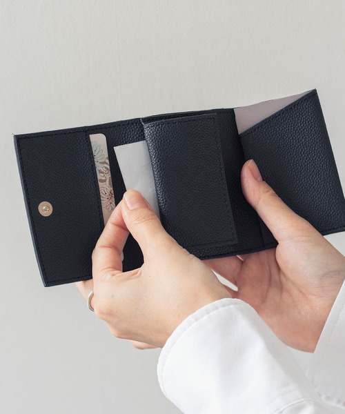 HIGHTIDE(ハイタイド)の「Grains de sable サーブル 三つ折り財布 コンパクト カード ミニ財布 ウォレット コインケース(財布・レディース・ネイビー/キャメル/グレー・FREE)」の20枚目の写真