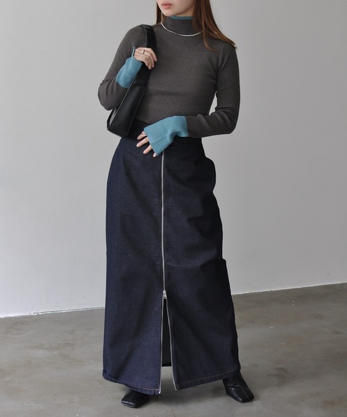 Meli rich（メリーリッチ）の「バイカラー配色スリット袖ハイネックリブニット（ニット/セーター・レディース・アイボリー/ブラック/グレー/チャコールグレー・FREE）」の8枚目の写真