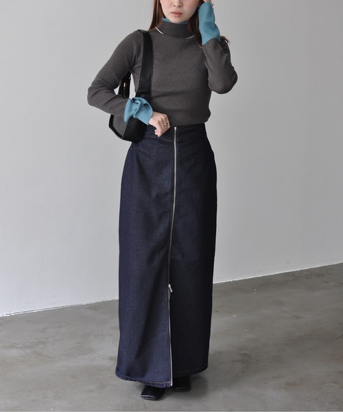 Meli rich（メリーリッチ）の「バイカラー配色スリット袖ハイネックリブニット（ニット/セーター・レディース・アイボリー/ブラック/グレー/チャコールグレー・FREE）」の10枚目の写真