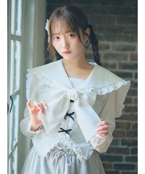 Ank Rouge(アンクルージュ)の「ローズリボンセーラーBL(シャツ/ブラウス・レディース・ホワイト/ブラック・M)」の2枚目の写真