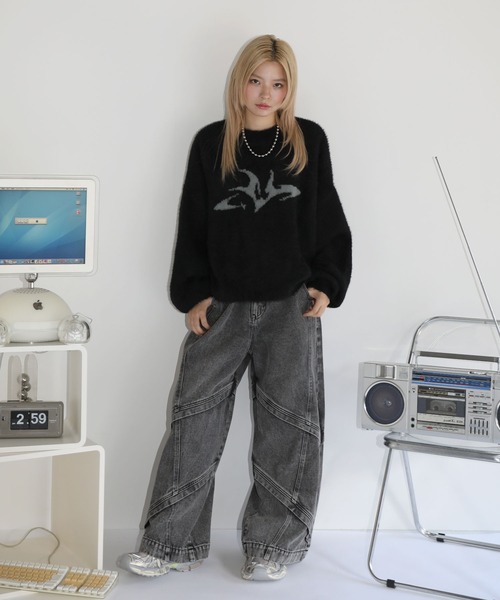 MSG（エムエスジー）の「フェザーグラフィックショートニット【UNISEX】（ニット/セーター・メンズ・ブラック/ブラウン/チャコール/グレー/ワイン・L/M/S/XL）」の13枚目の写真