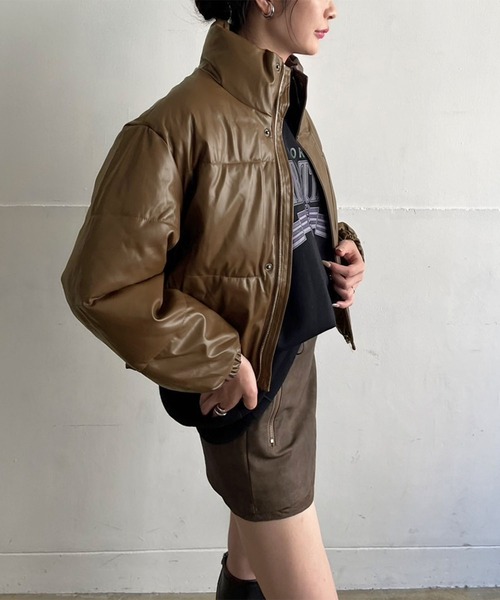 Jewelobe（ジュエローブ）の「シンセティックレザー中綿ブルゾン（ダウンジャケット/コート・レディース・オフホワイト/ブラウン/カーキ/ブラック・FREE）」の15枚目の写真
